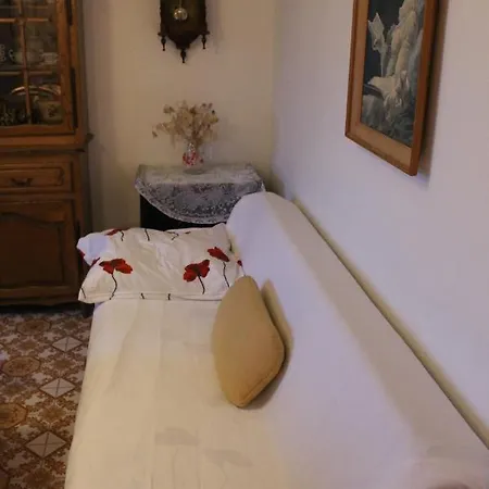 Milisa L Apartment